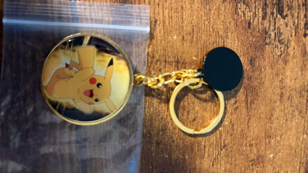 Pokemon Pikachu Metal Keychain - photo 2