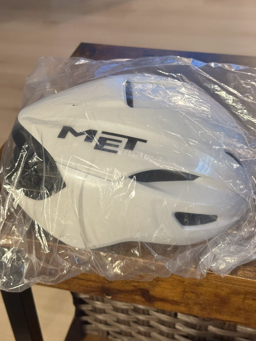MET Cycling Helmet - White - photo 4