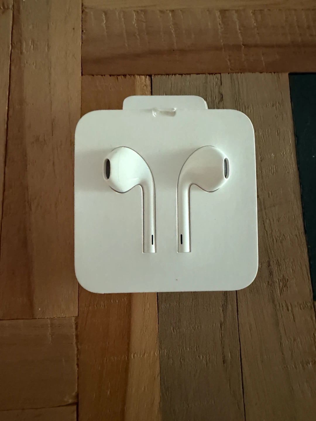 Apple EarPods with Lightning Connector - photo 2