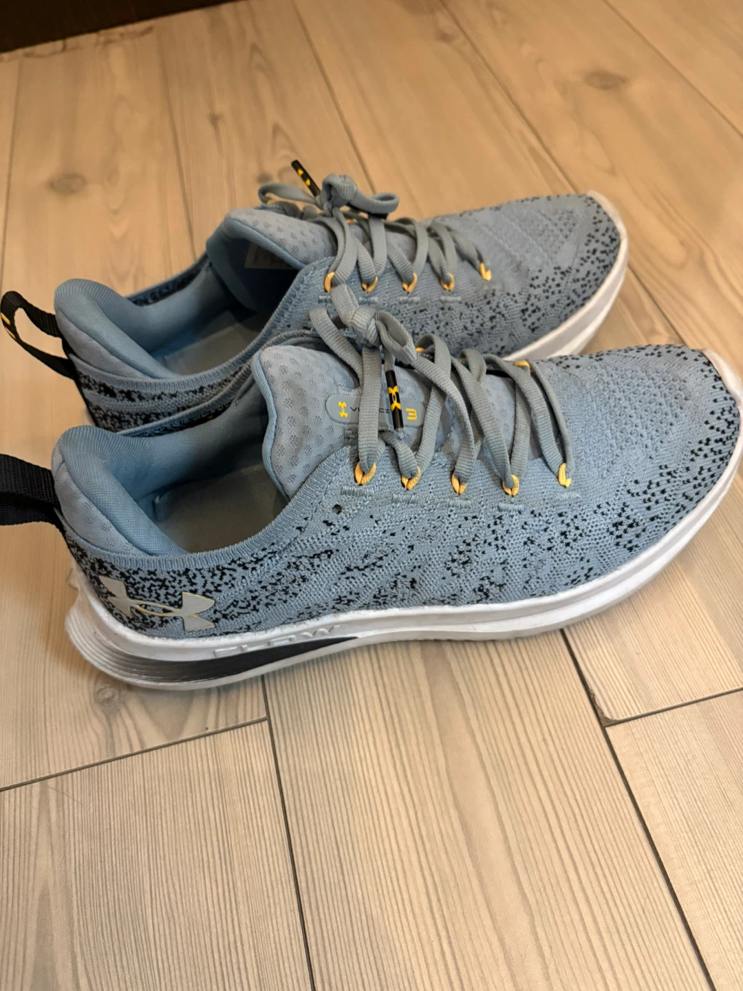 Men's Under Armour Flow Velocity Running Shoes