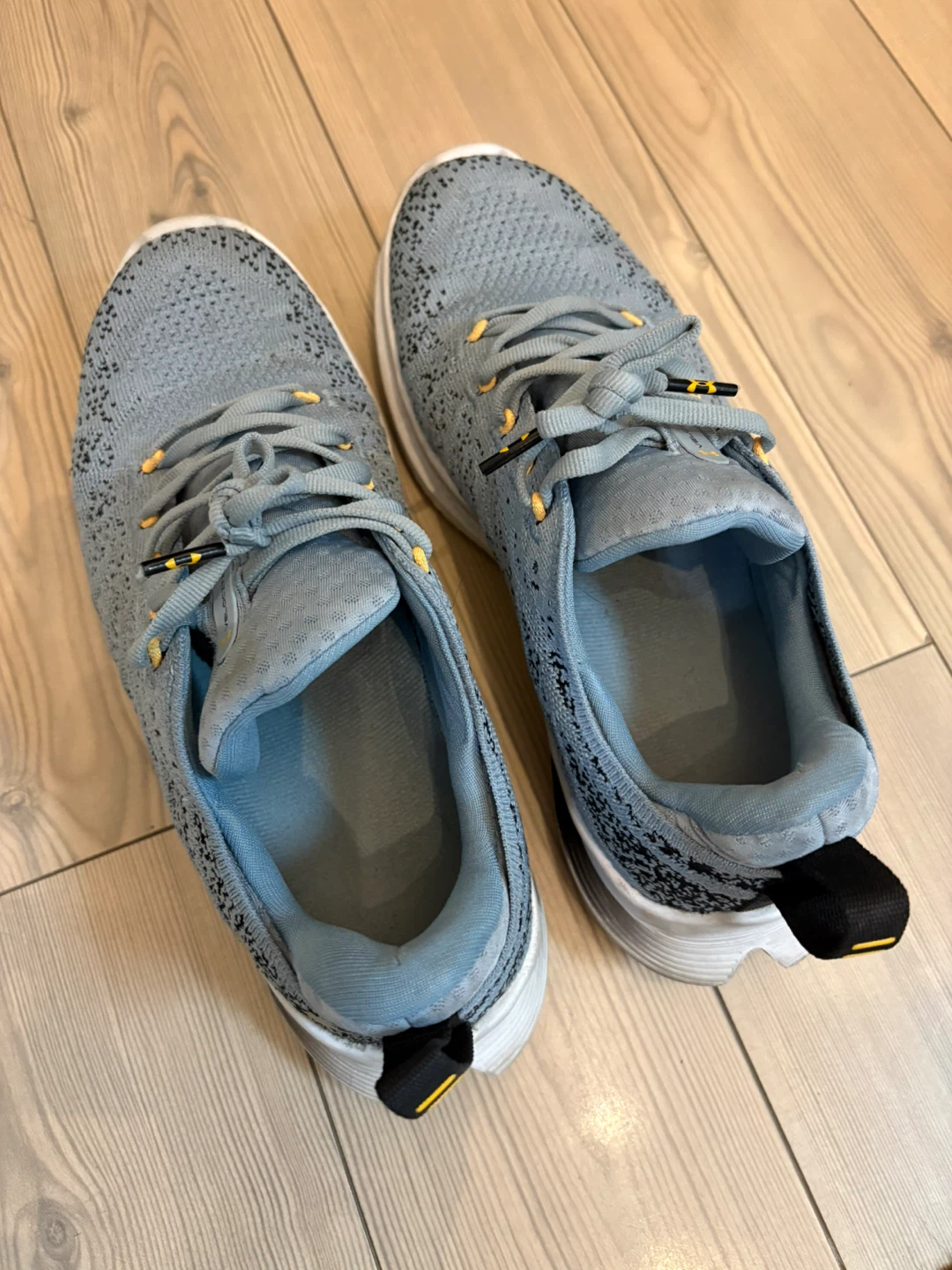 Men's Under Armour Flow Velocity Running Shoes - photo 2