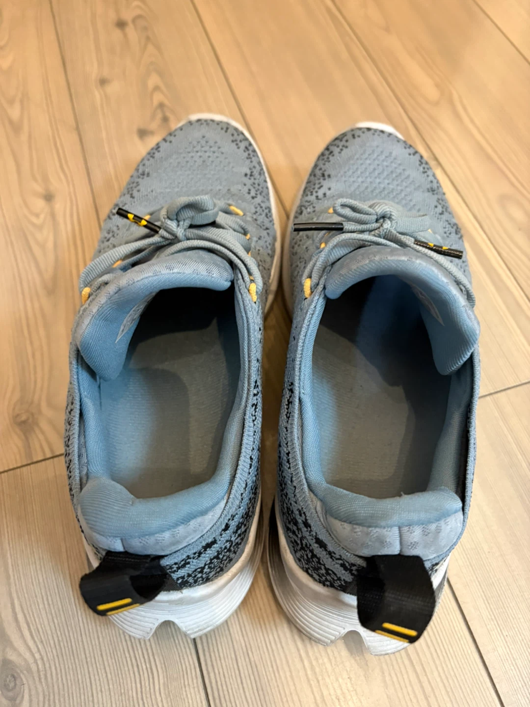 Men's Under Armour Flow Velocity Running Shoes - photo 3