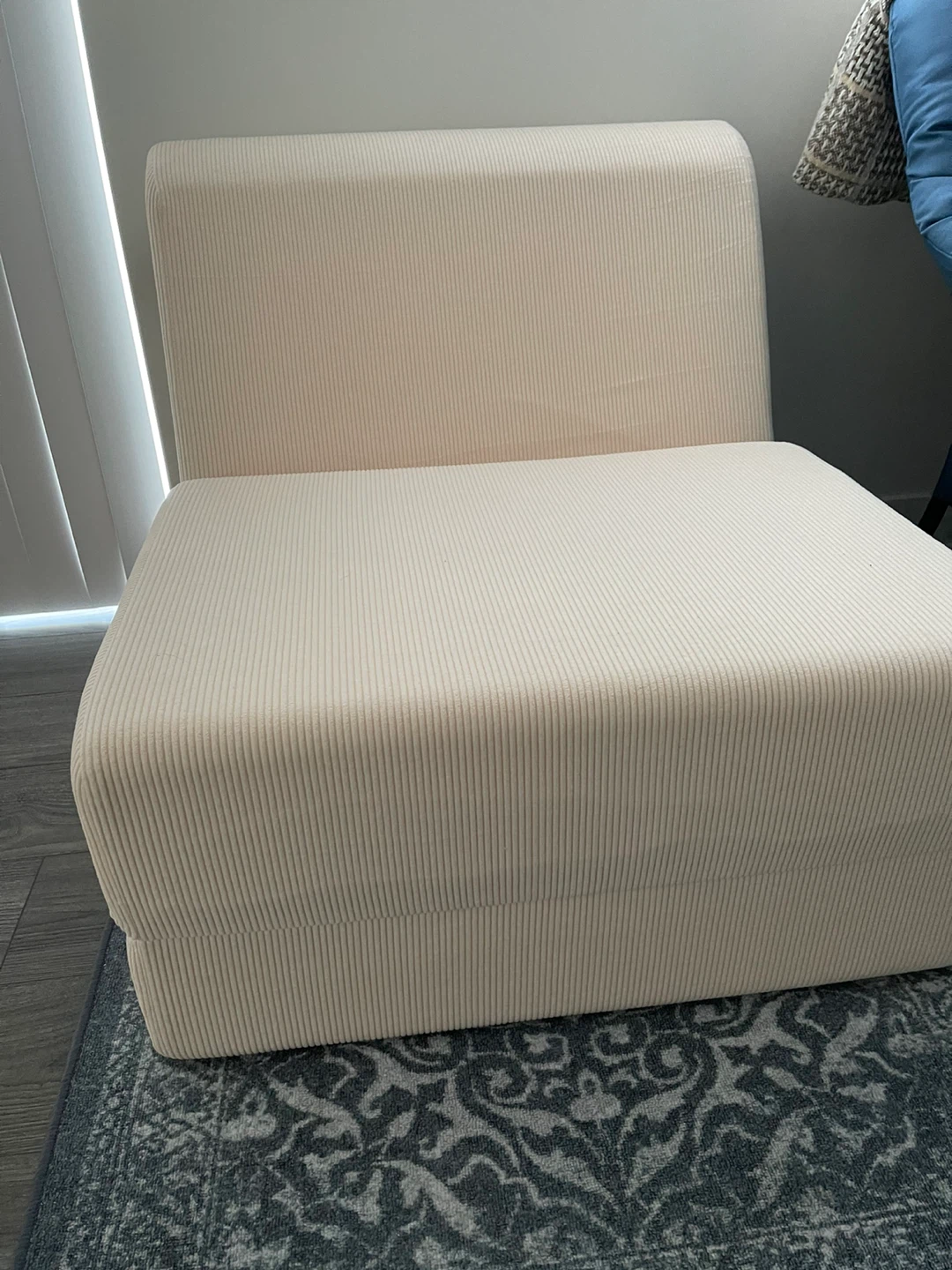 Cream Ribbed Foldable Floor Chair - photo 2