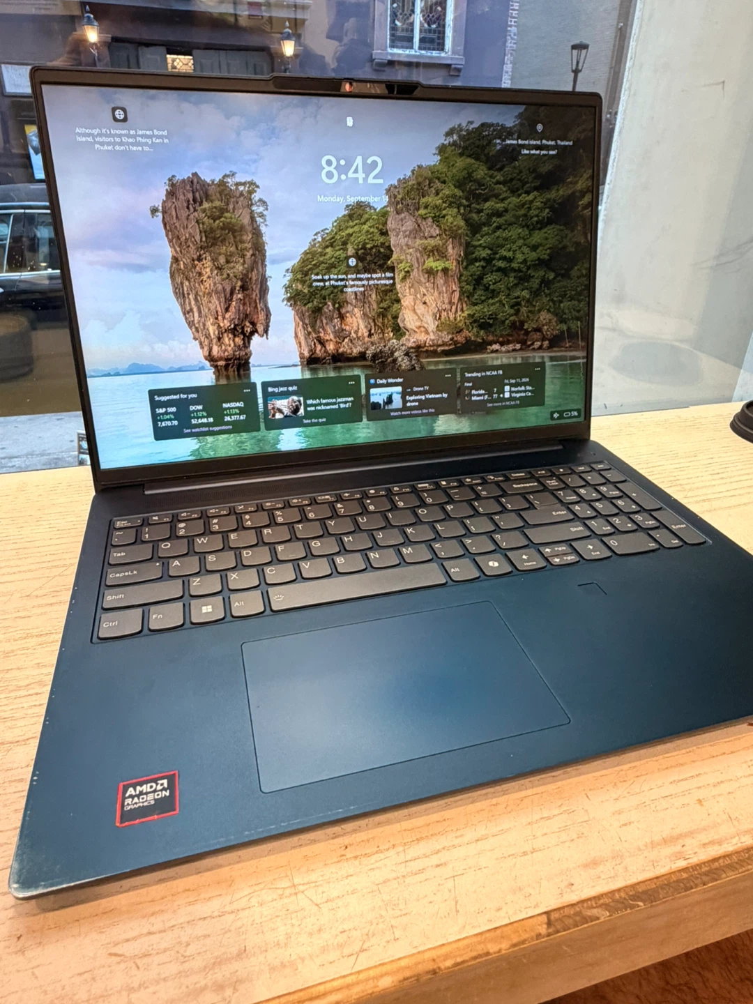Lenovo Ideapad Slim 5 Laptop Ryzen 5 8645HS 16GB RAM