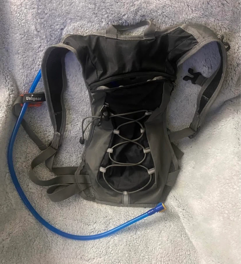 Unigear Hydration Pack Backpack with 2L Water Bladder