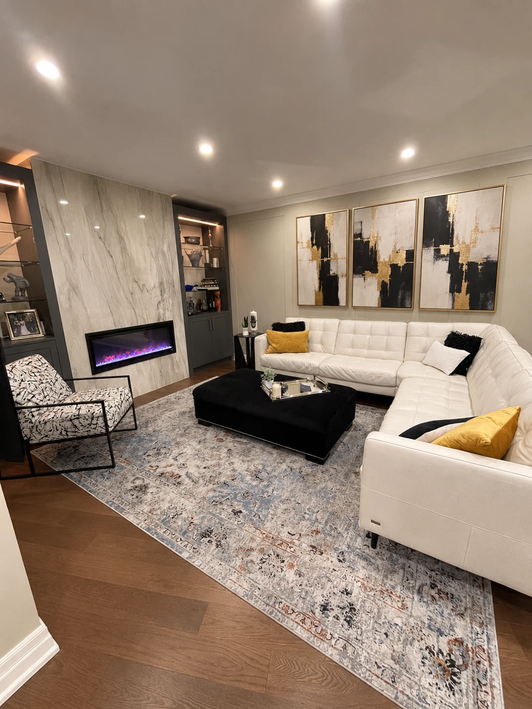 White Modular Sectional Sofa - photo 2