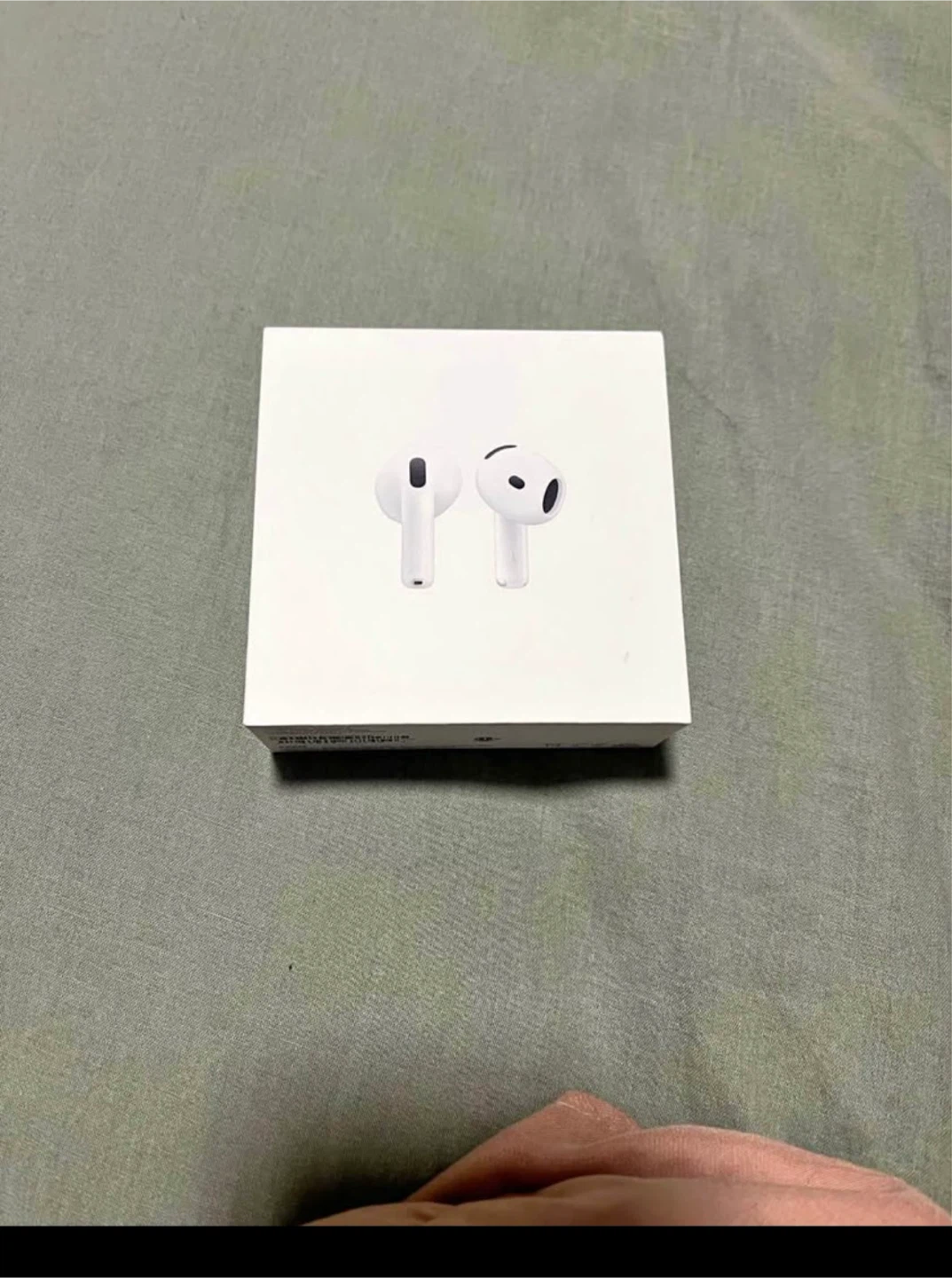 Apple AirPods 4