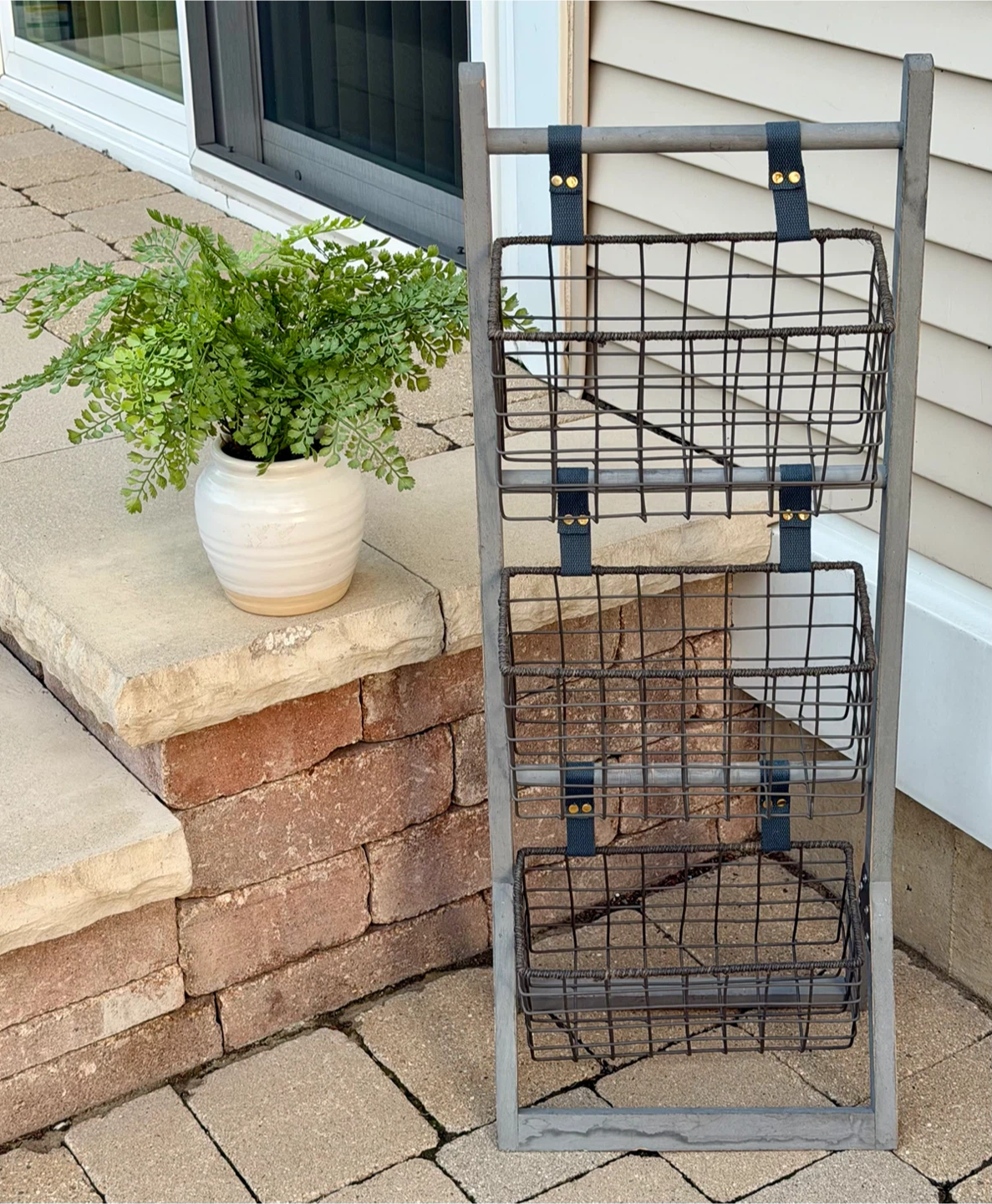 3 TIER METAL BASKET STAND