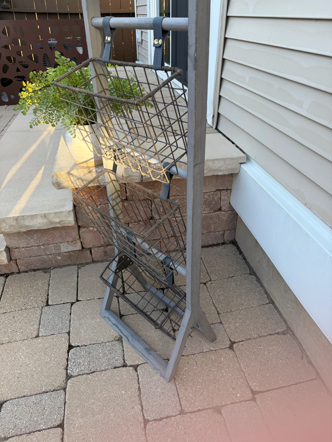 3 TIER METAL BASKET STAND - photo 2