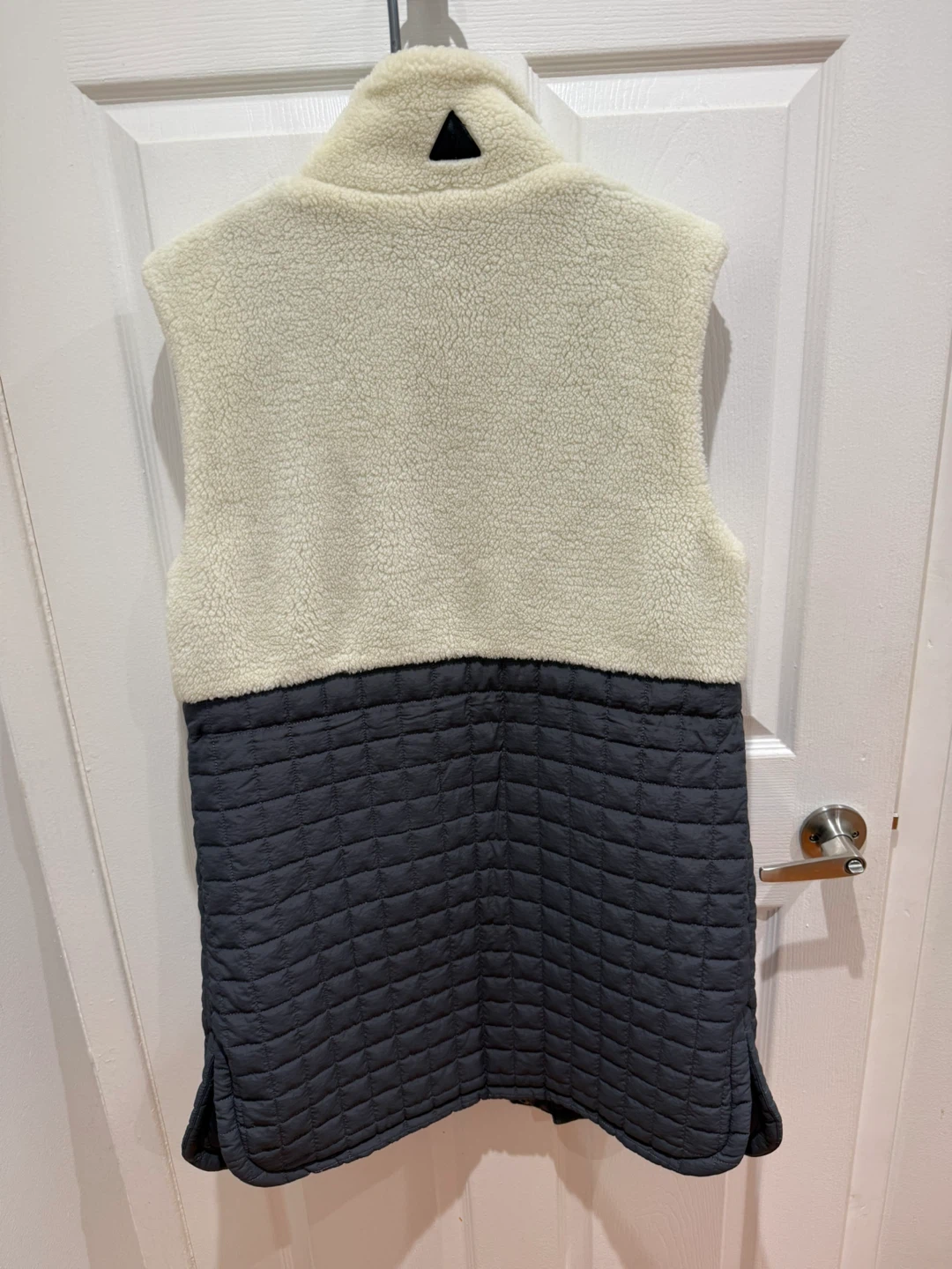 Two-Tone Vest - Size 36 - photo 2