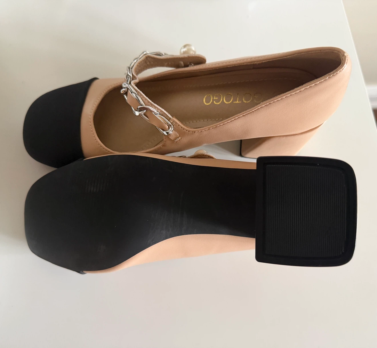 GOTOGO Woman shoes. Beige and Black Block Heel Pumps - photo 4