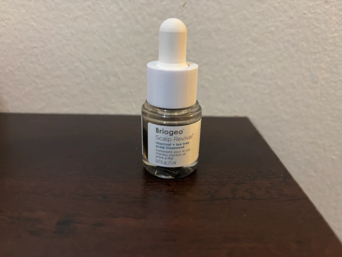CLEARANCE-Briogeo Scalp Revival Charcoal + Tea Tree Treatment
