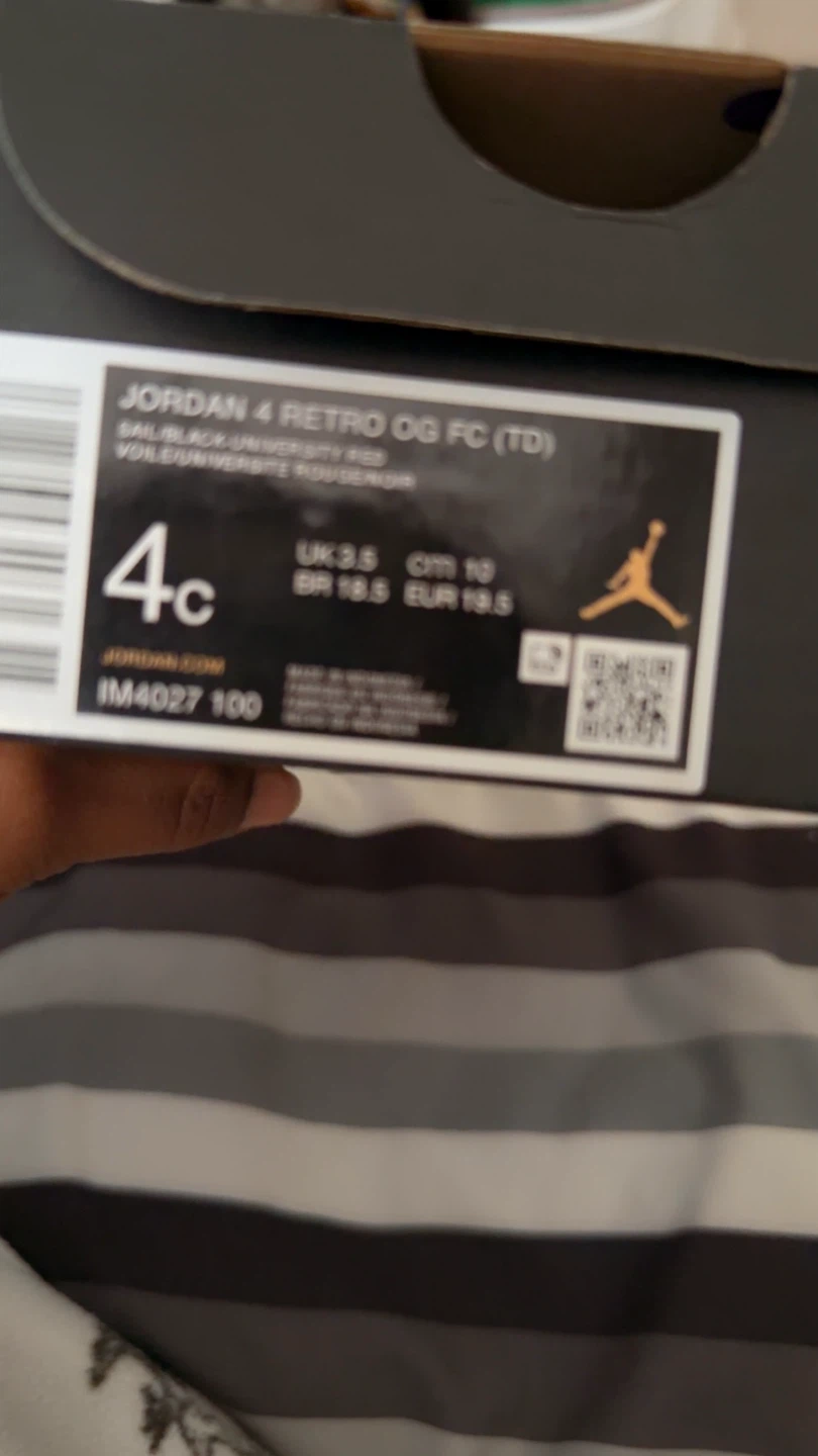 Jordan 4 Retro OG FC (TD) - Sail/Black/Red - 4c - photo 2