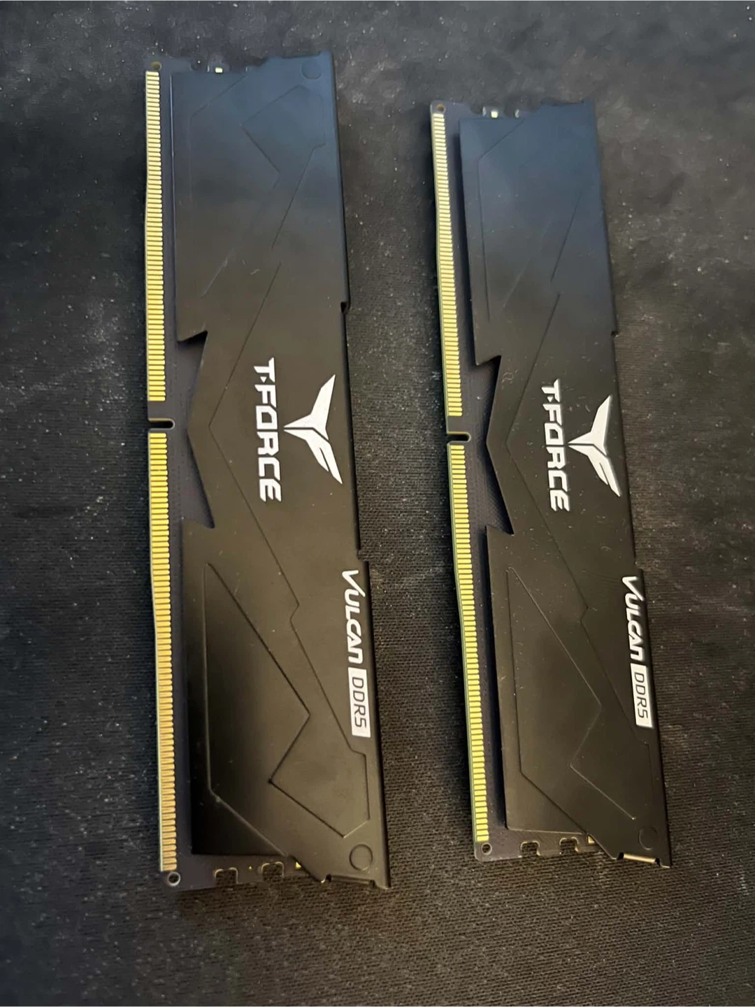 Two sticks of 8GB TEAMGROUP T-Force Vulcan DDR5 6000MHz RAM