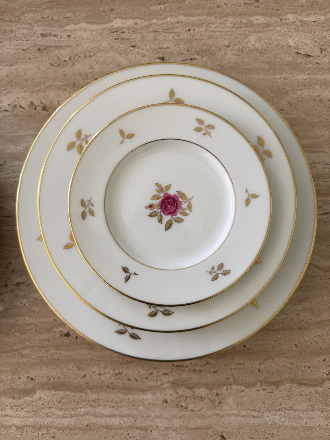 Lenox Rhodora Floral Gold Trim Dinnerware Set – 11 Pieces - photo 2