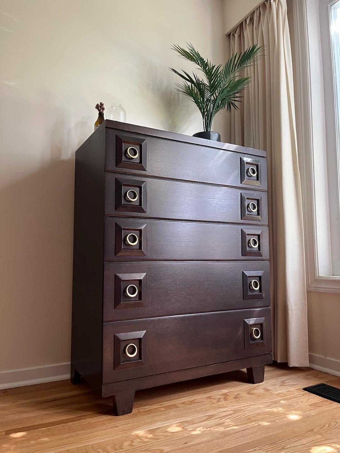 Gibbard Dark Wood 5-Drawer Dresser - photo 2
