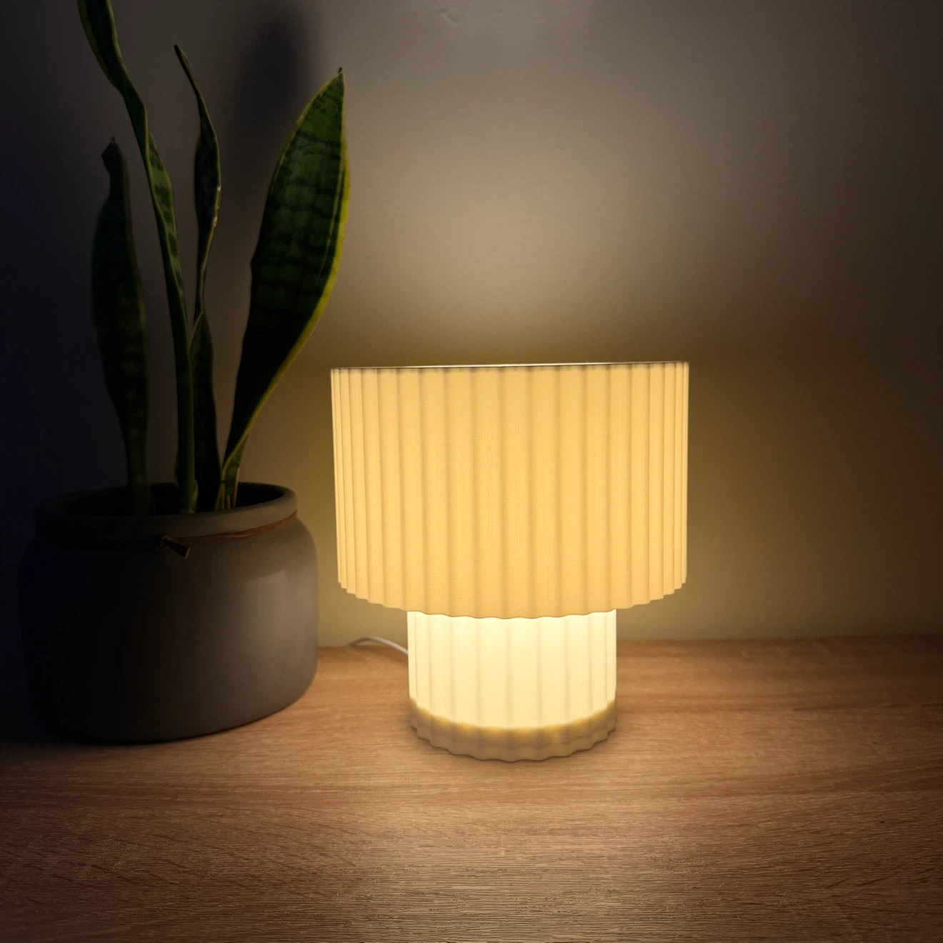 Ribbed Table Lamp