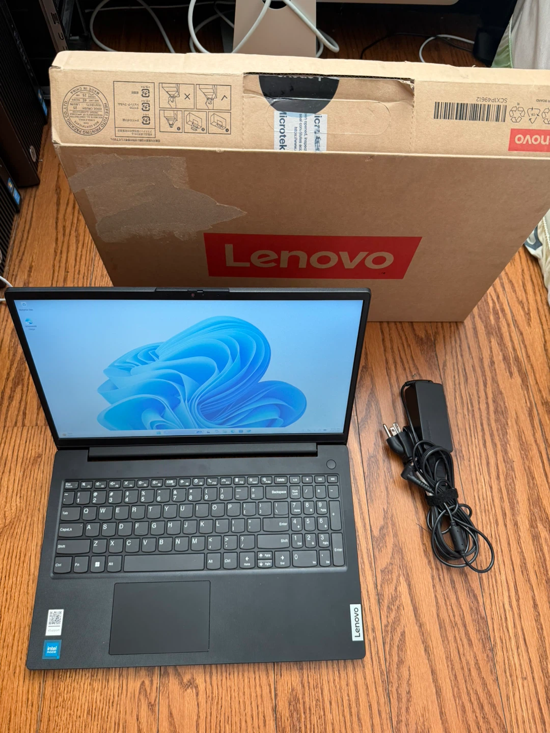 Lenovo Laptop 15 inch New In Box Windows 11 with charger - photo 4