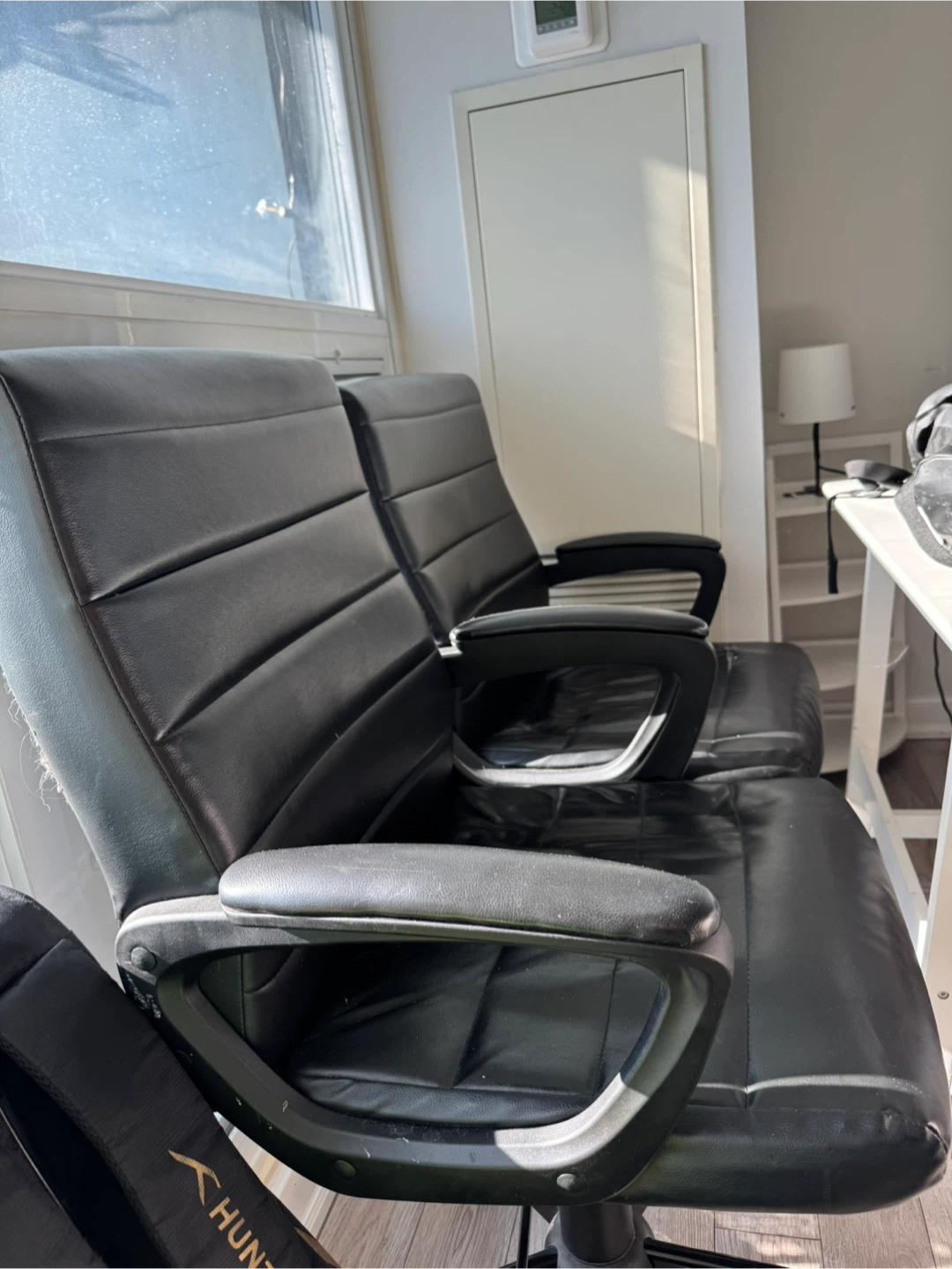 Office chairs - photo 3
