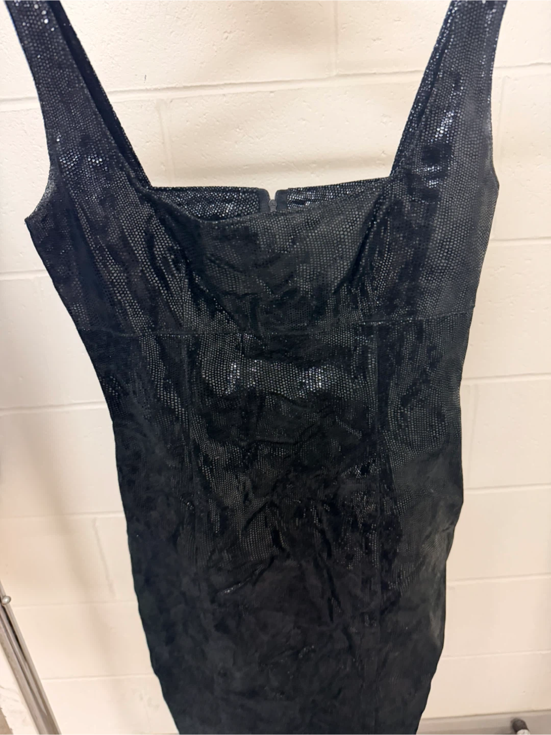 Black sleeveless textured mini dress - photo 2