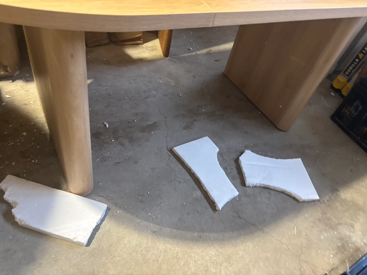 Garvee Oval Dining Table - photo 3