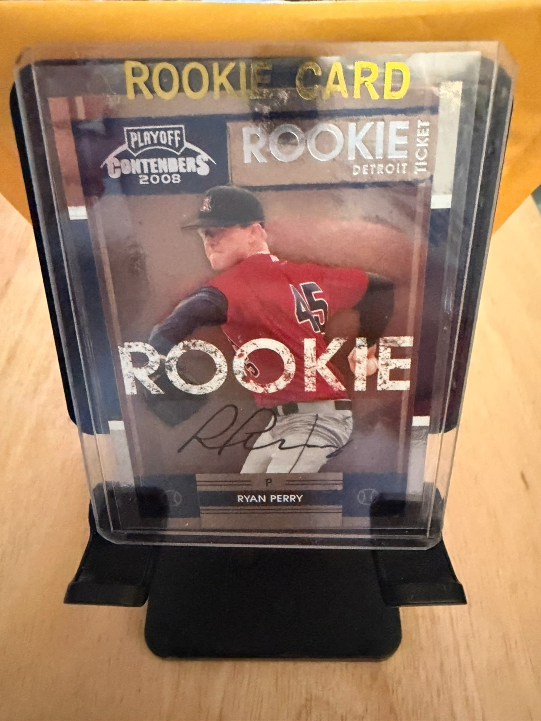 2008 Ryan Perry Playoff Contenders Rookie Auto Card