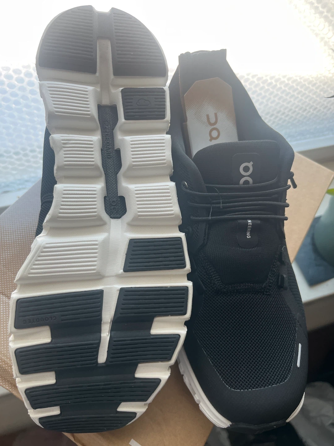 On Running Cloud 6 Shoes Black White - photo 3