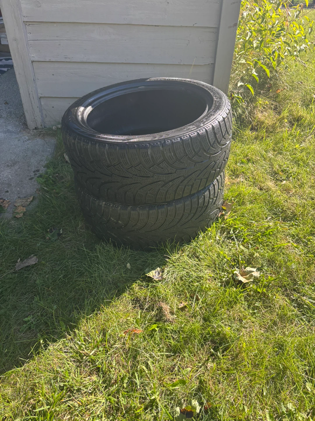 Two Rovelo RWT-768 Tires 225/45R17 - photo 2