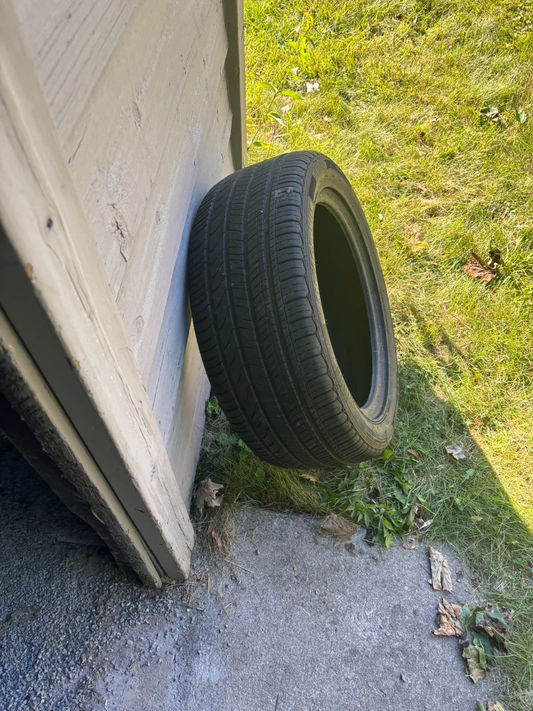 Lexani 225/50ZR17 98W Tire - photo 4