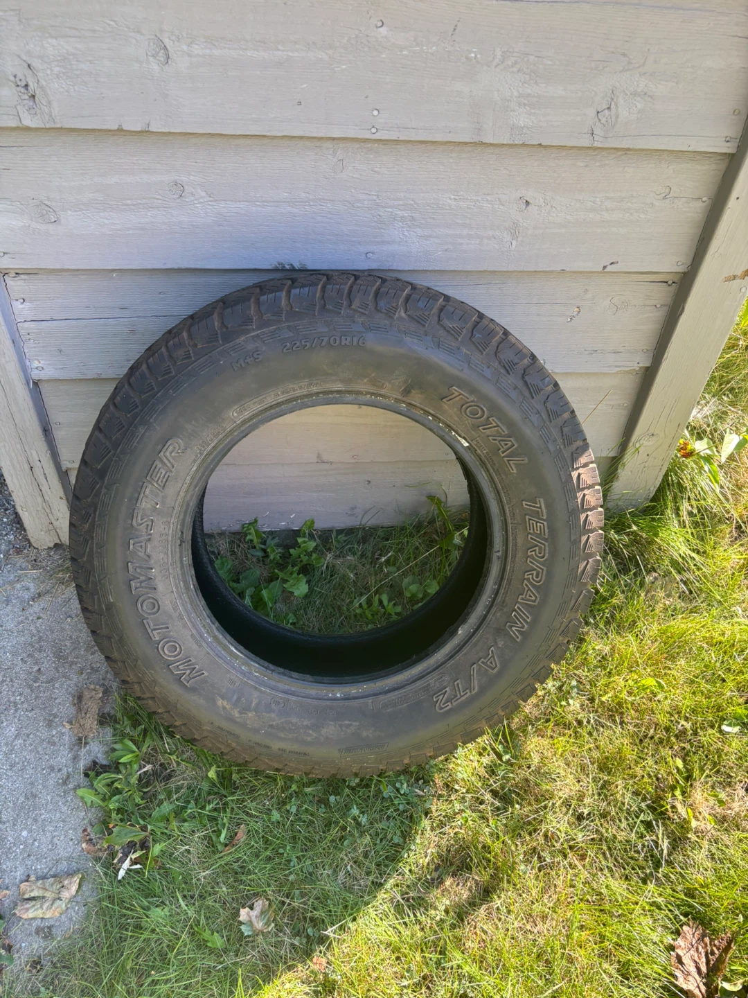Motomaster Total Terrain A/T2 Tire 225/70R16 - photo 5