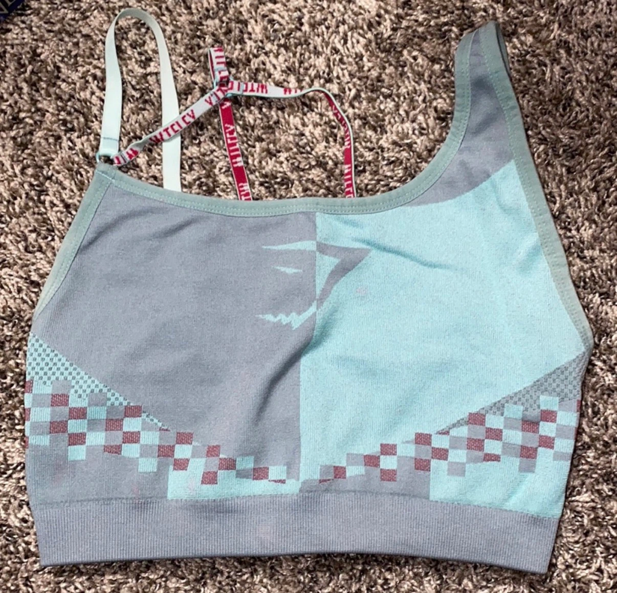 Gymshark SET Seamless Sports Bra and Shorts Set