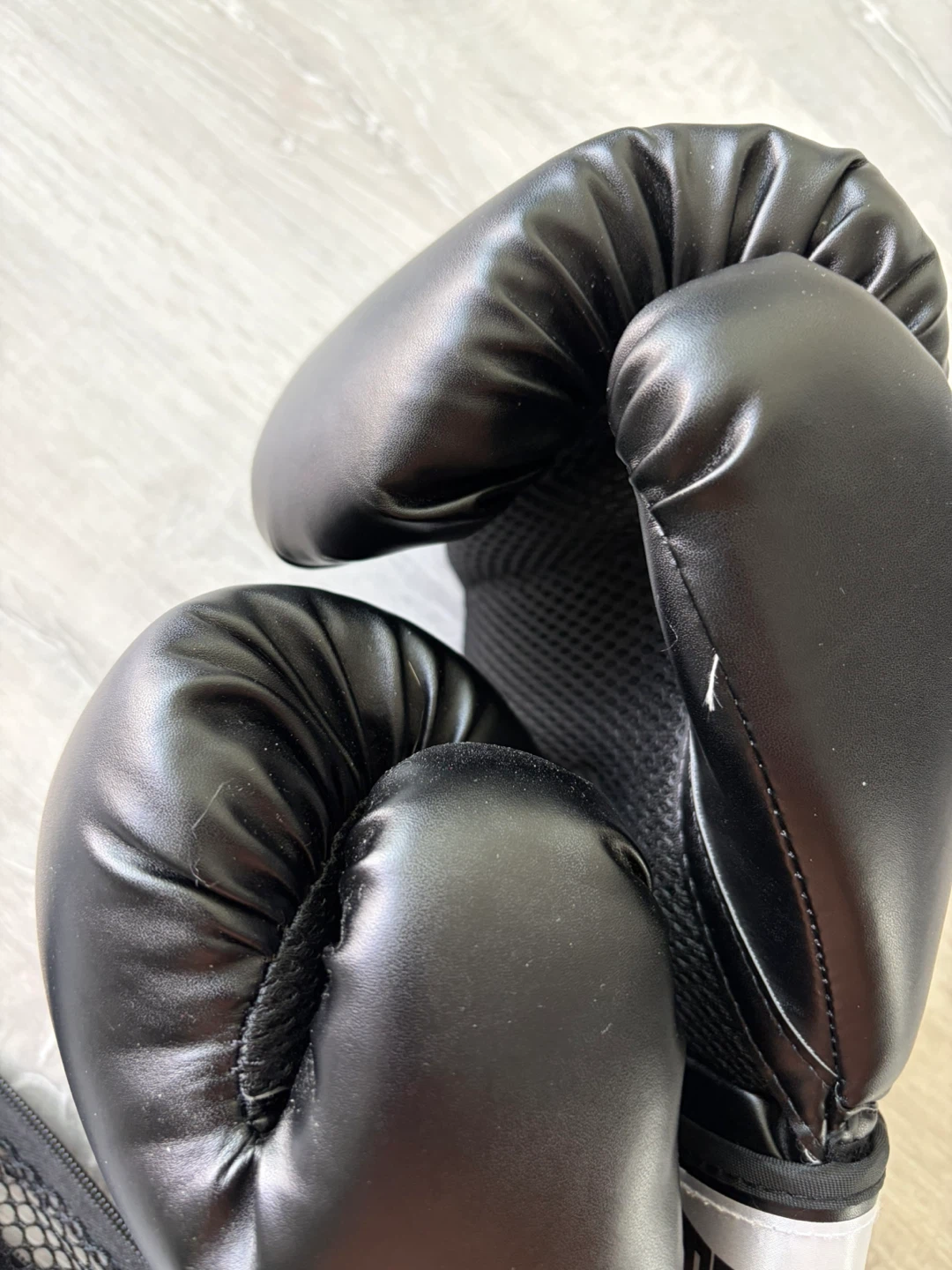 Everlast Prostyle Boxing Gloves 10oz - photo 3