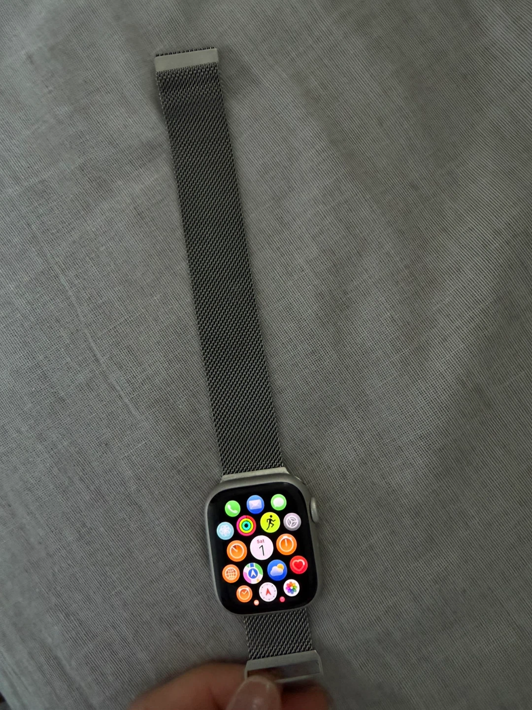 Apple Series 8 watch - photo 3