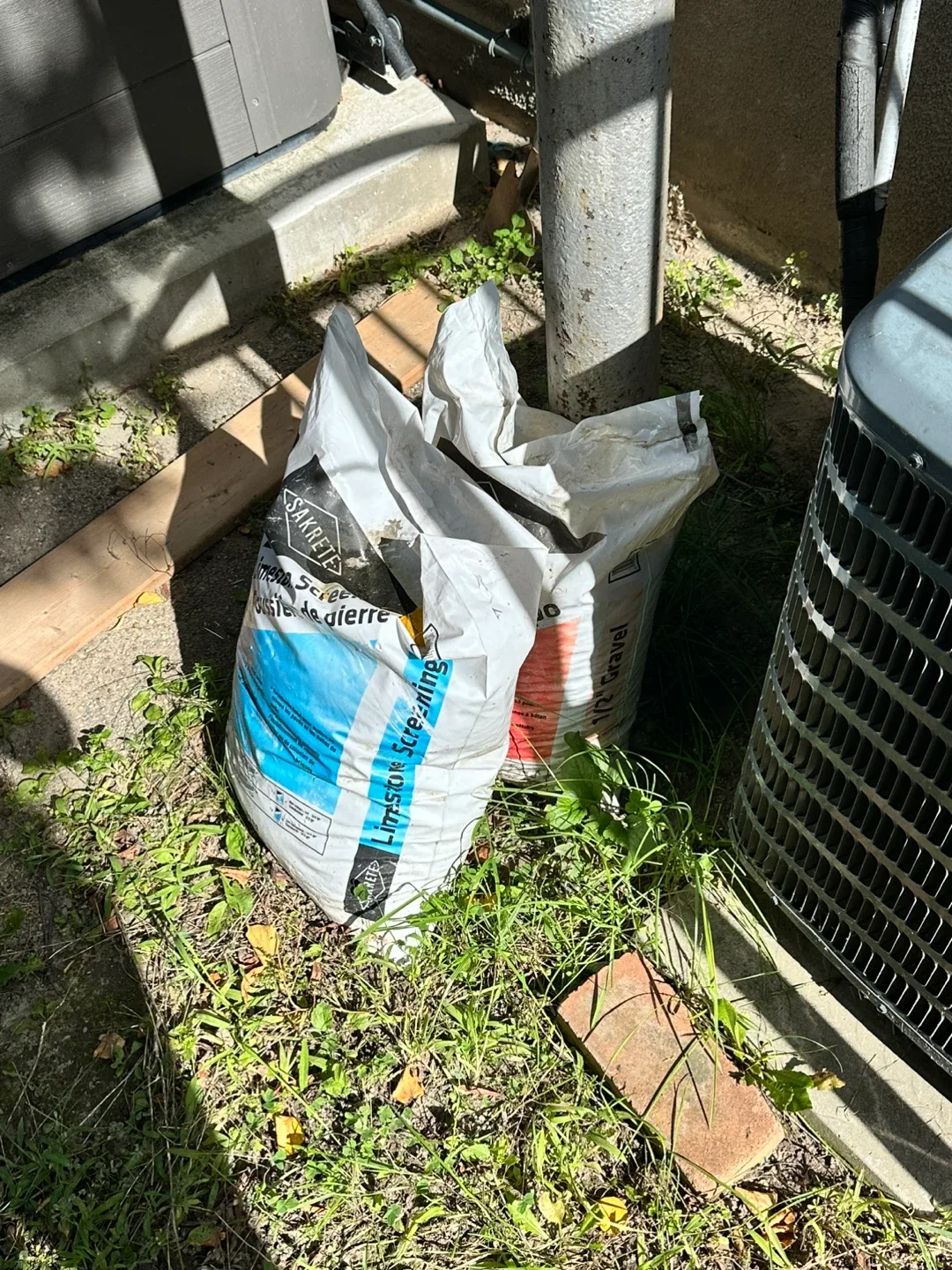Sakrete Limestone Screenings and 1/2 Gravel