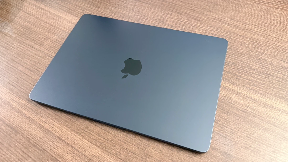 Apple MacBook M2 Chip Air 13-inch Midnight