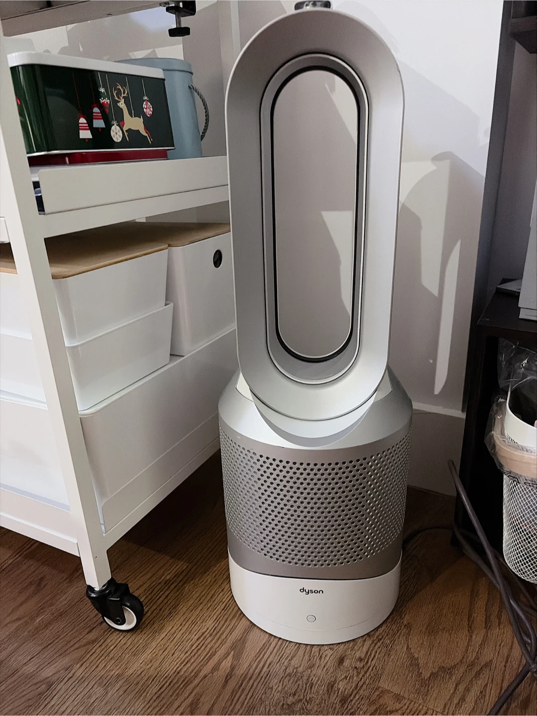 Dyson Purifier Hot and Cool Hp01