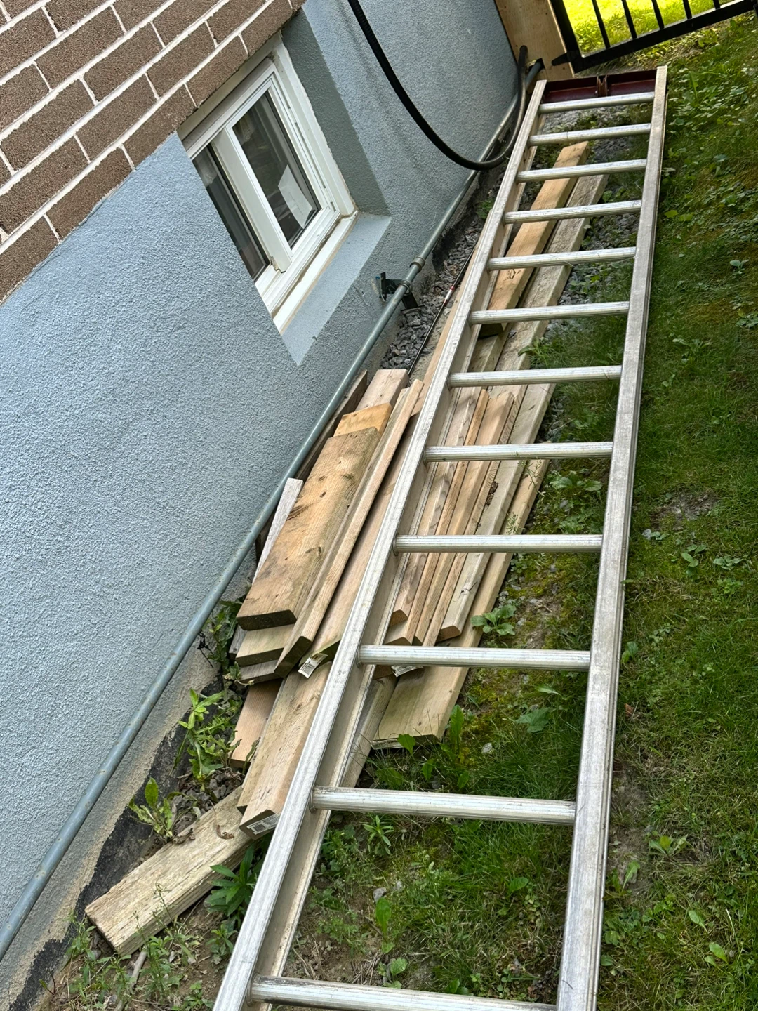Free scrap lumber