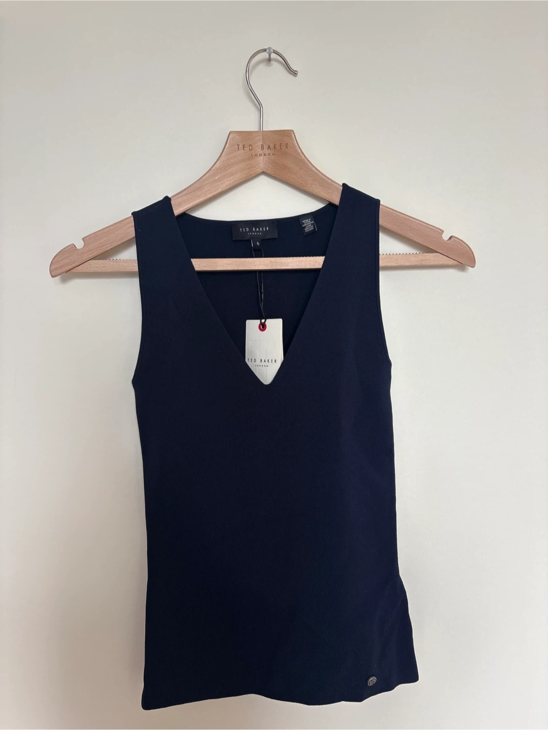 Ted Baker JOSIY Navy V-Neck Sleeveless Knit Top Size 0
