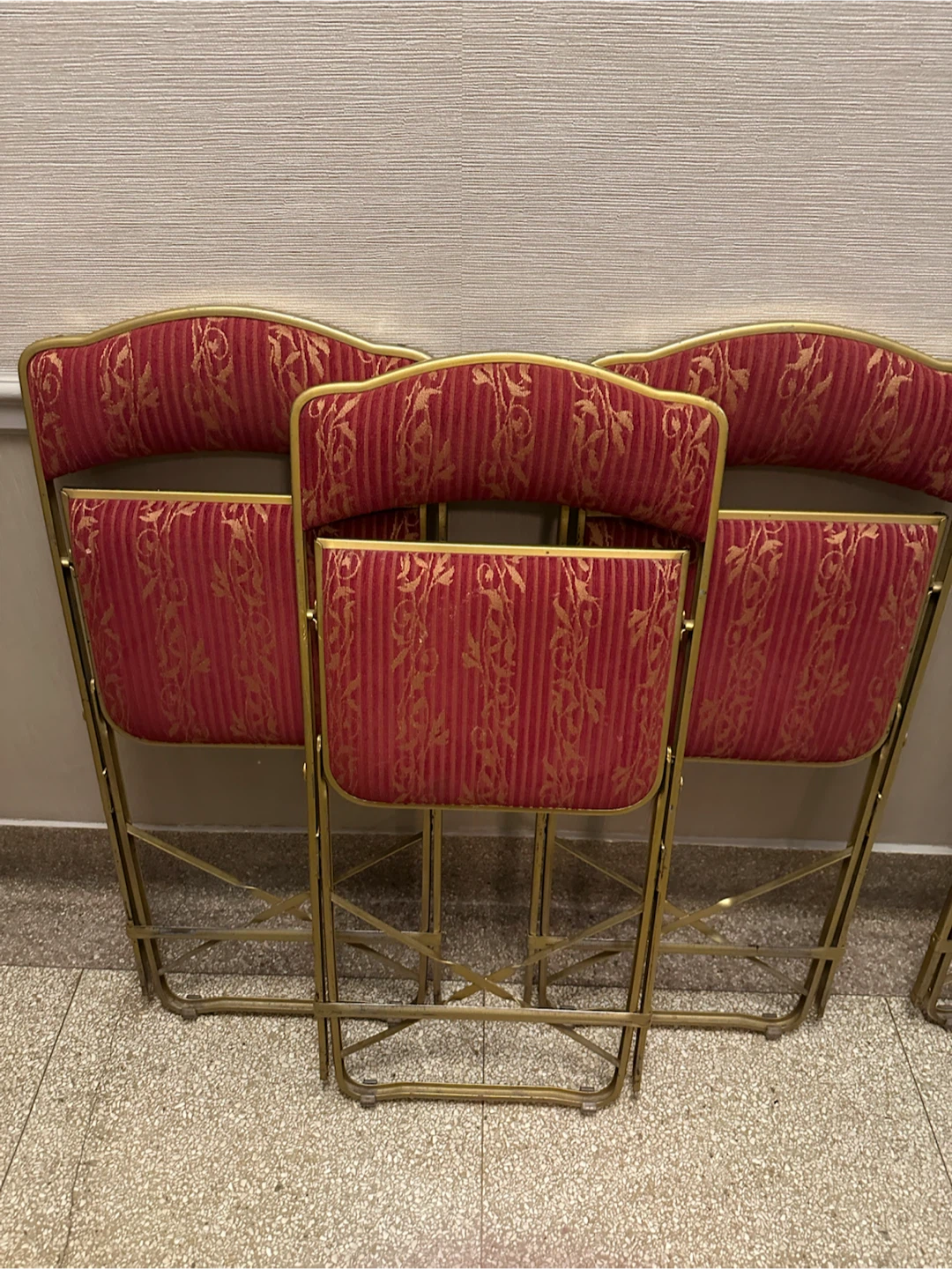 Banquet/Event 4 folding chairs - photo 2