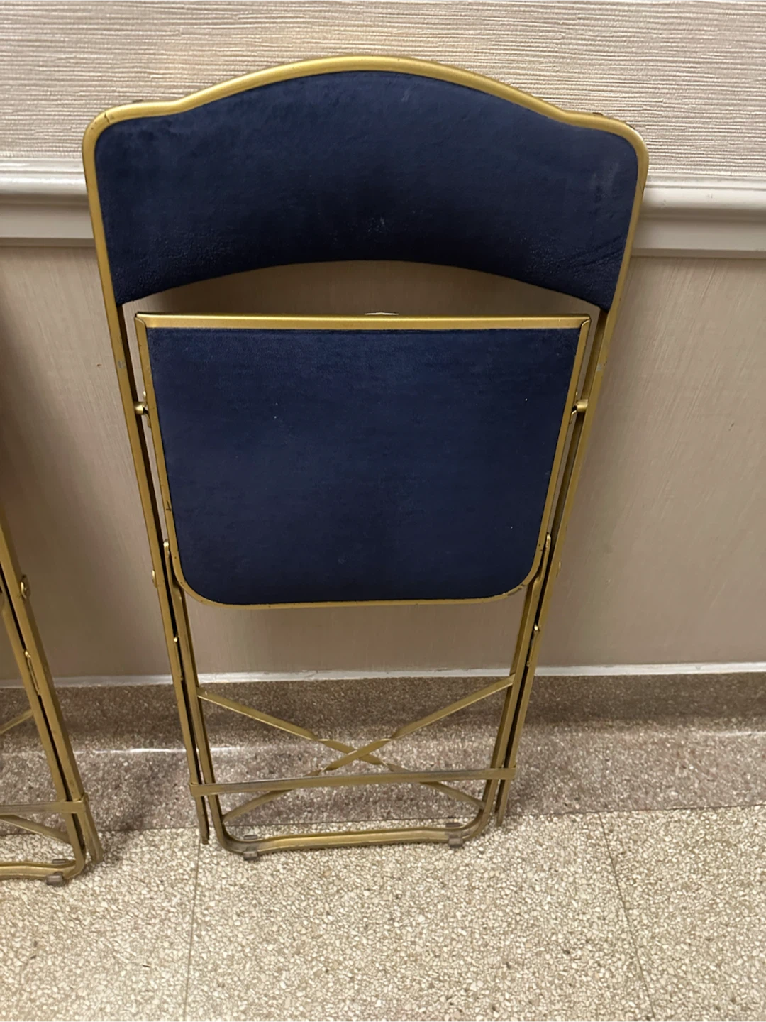 Banquet/Event 4 folding chairs - photo 3