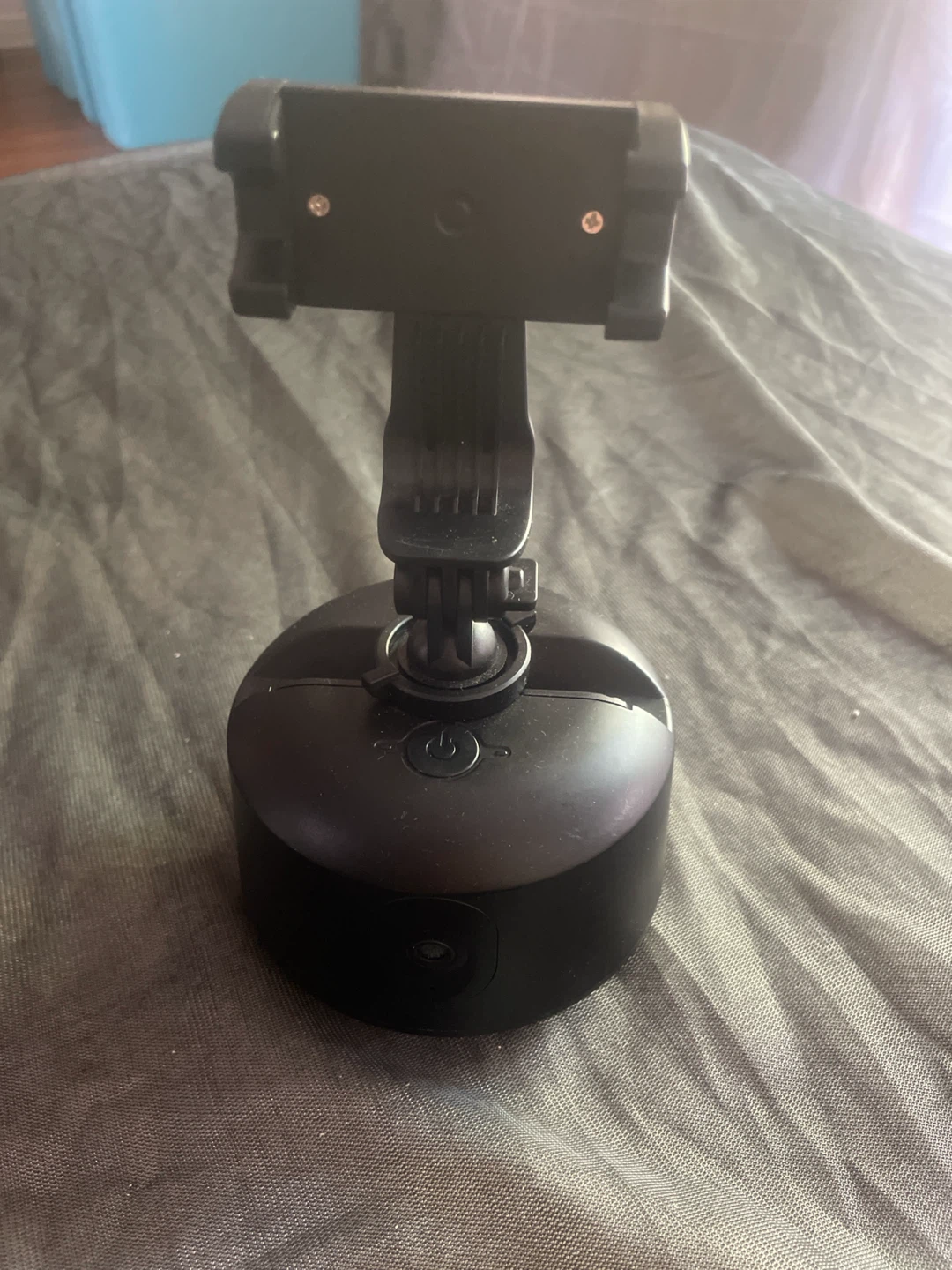Smart Auto-Tracking Phone Holder