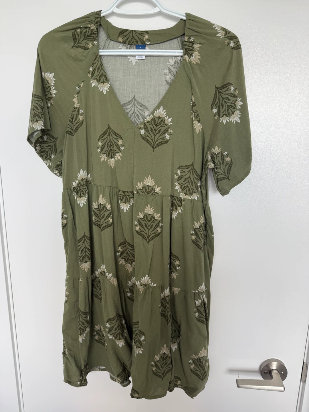 Old Navy Green Floral Dress