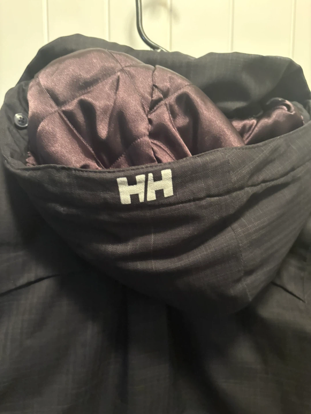 Helly Hansen Black Winter Jacket - photo 3