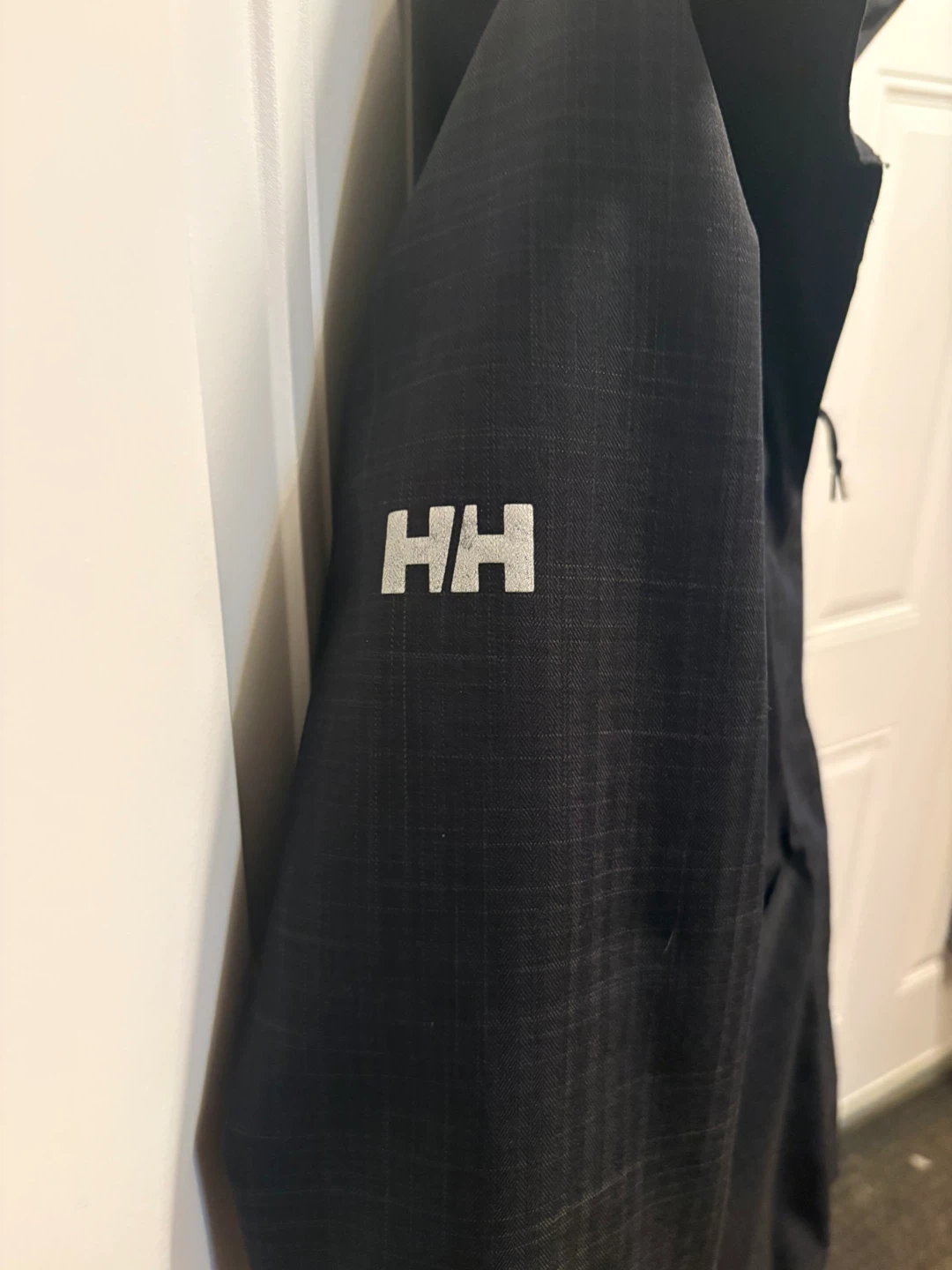Helly Hansen Black Winter Jacket - photo 4