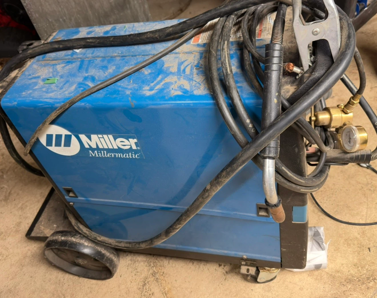 Miller Millermatic 250X Wire Welder - photo 2