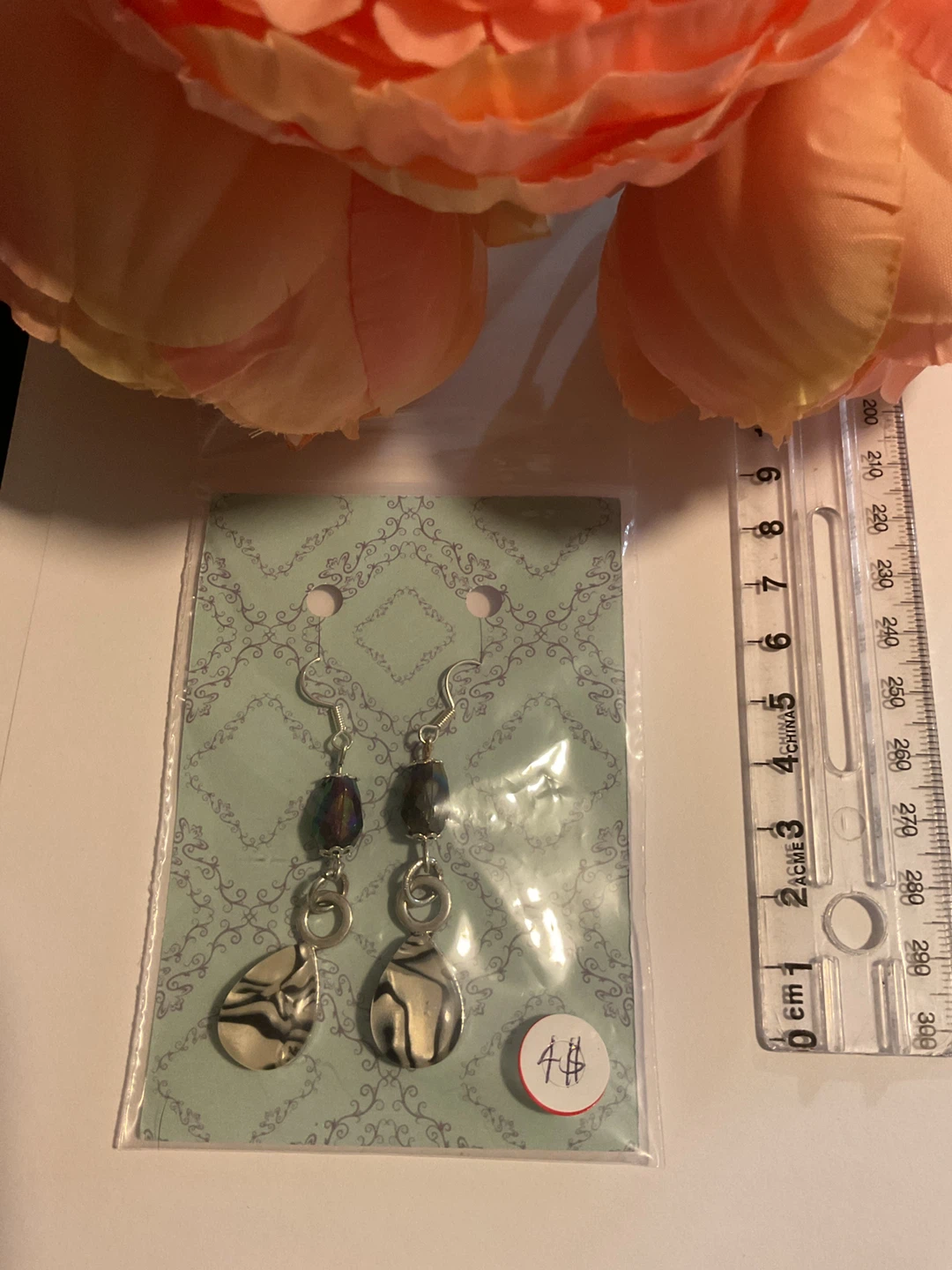 Dangle earrings