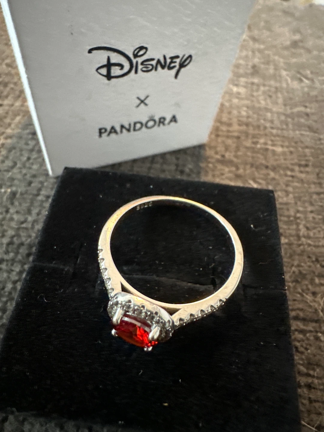 Disney x Pandora Red Stone Ring - photo 5