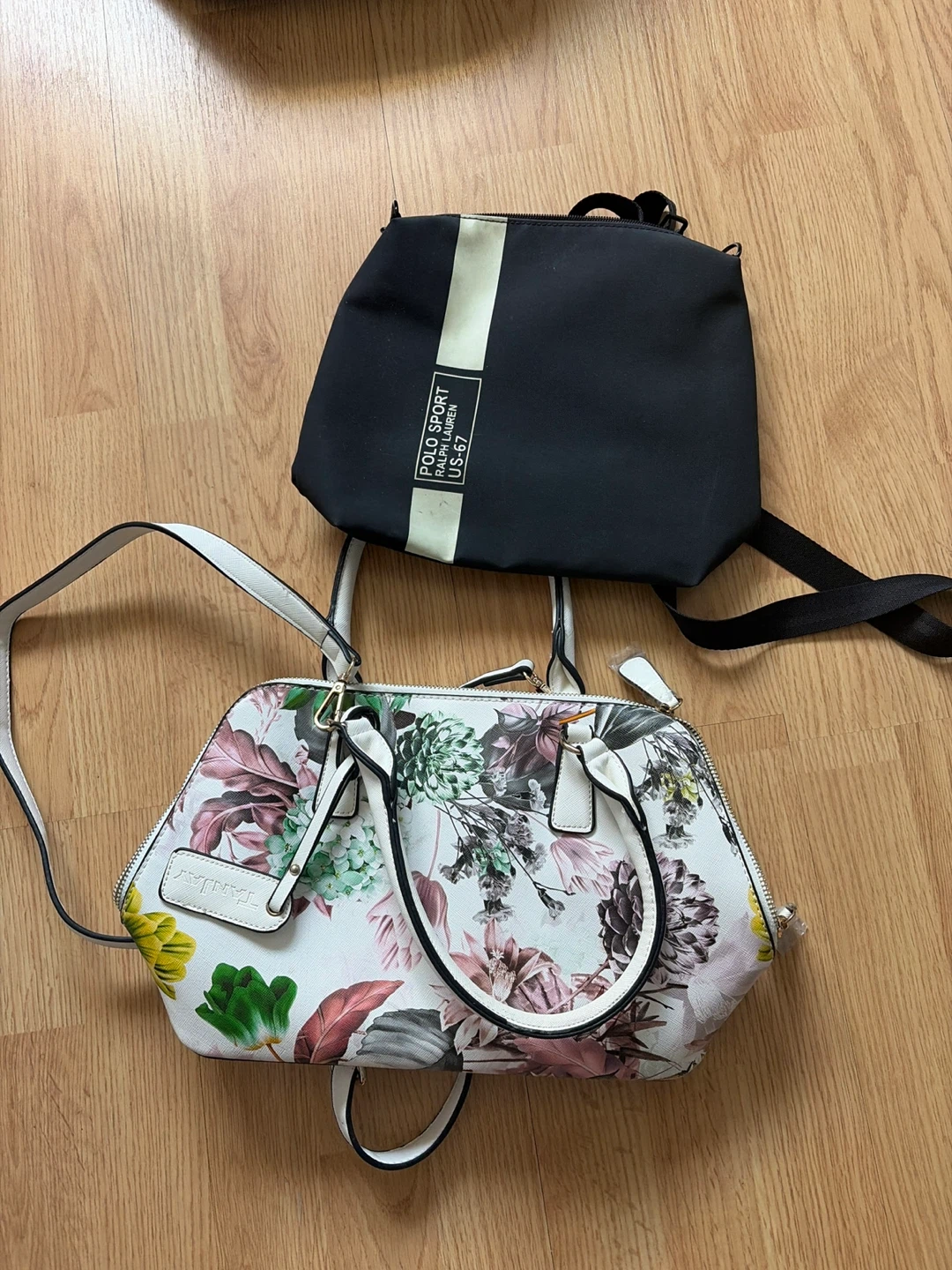Assorted Designer Handbags - photo 3