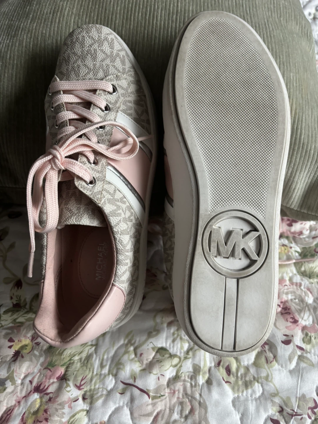 Michael Kors Logo Sneakers - photo 2