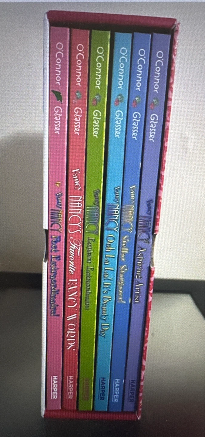 Fancy Nancy Bountiful Box of Books - photo 3